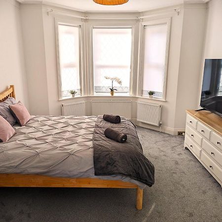 Cosy Bee And Apartment Bournemouth Eksteriør bilde